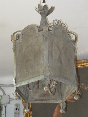 Lampadario in ferro e rete